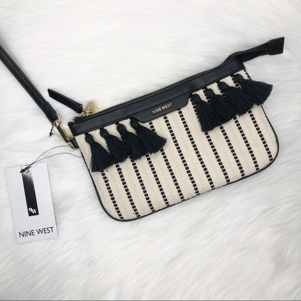 New NINE WEST Astoria SLG Tassel Wristlet - Picture 5 of 11